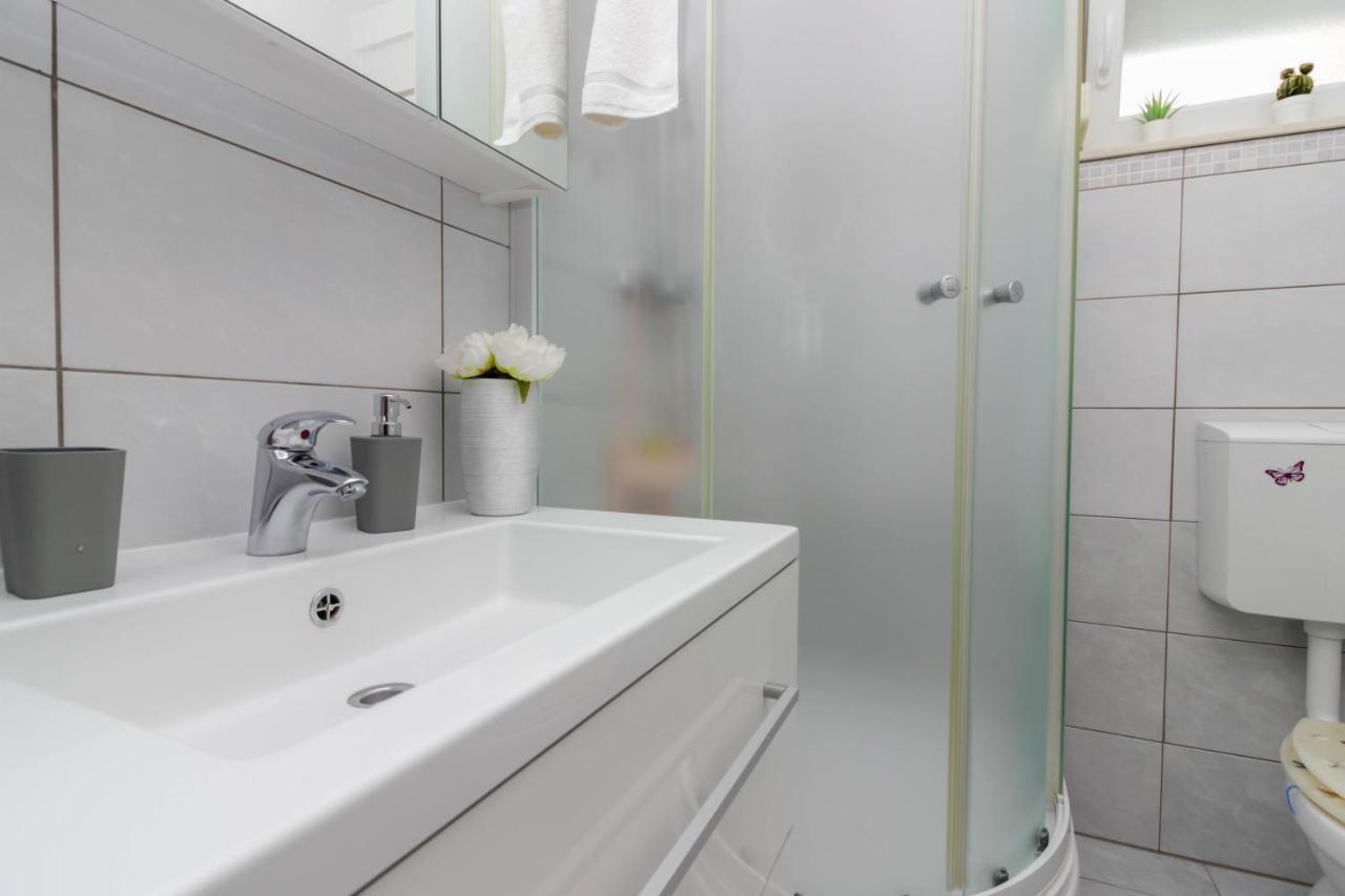 Apartman Tara Appartement Zadar Buitenkant foto