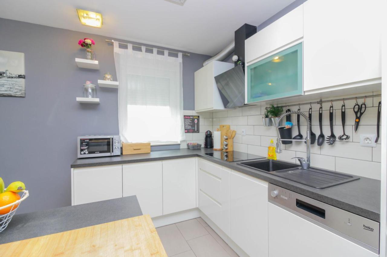 Apartman Tara Appartement Zadar Buitenkant foto